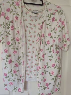 Vintage Partners Rose Sweater Set Size Lg